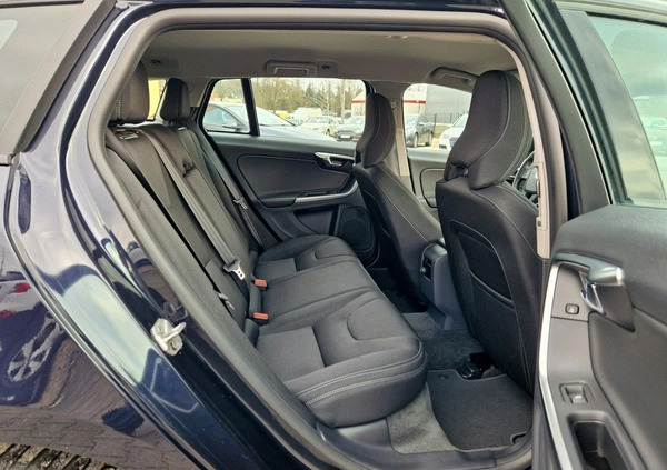 Volvo V60 cena 55900 przebieg: 186900, rok produkcji 2018 z Resko małe 781